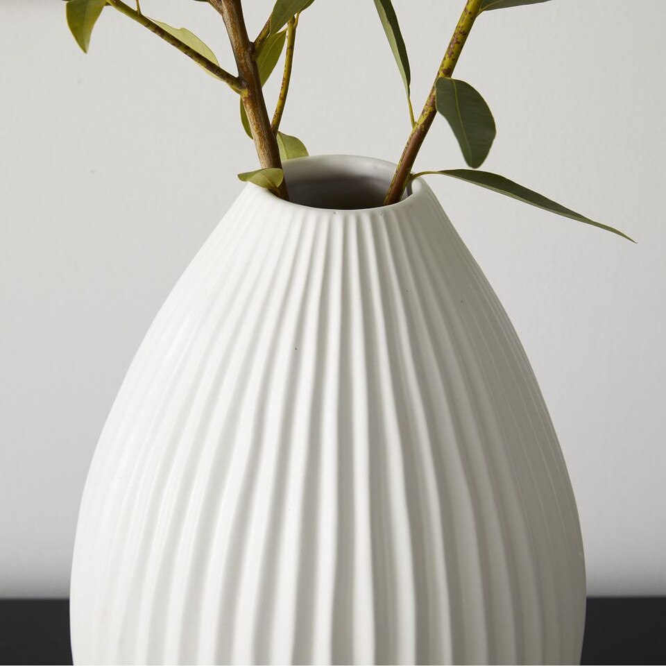 Beautiful view of Textured Ceramic Vases Apartment